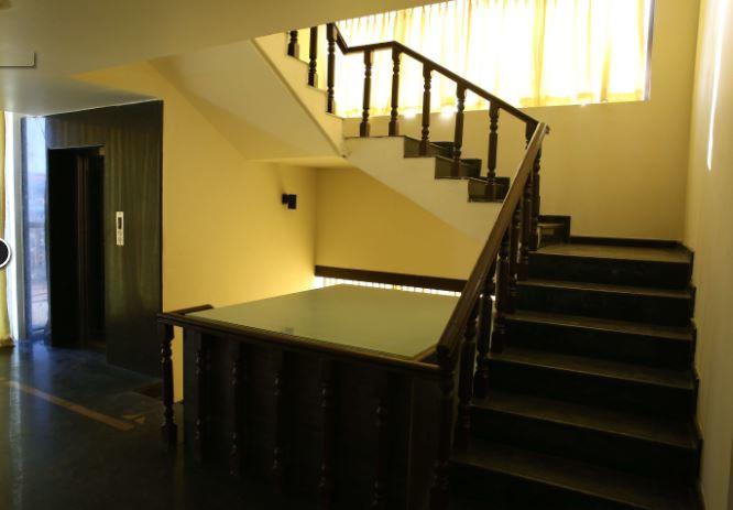 Hotel La Castle Chennai Bagian luar foto