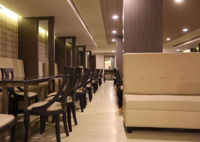 Hotel La Castle Chennai Bagian luar foto